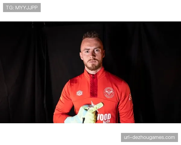 特写：布伦特福德门将弗莱肯连续三次神扑，力保球门不失